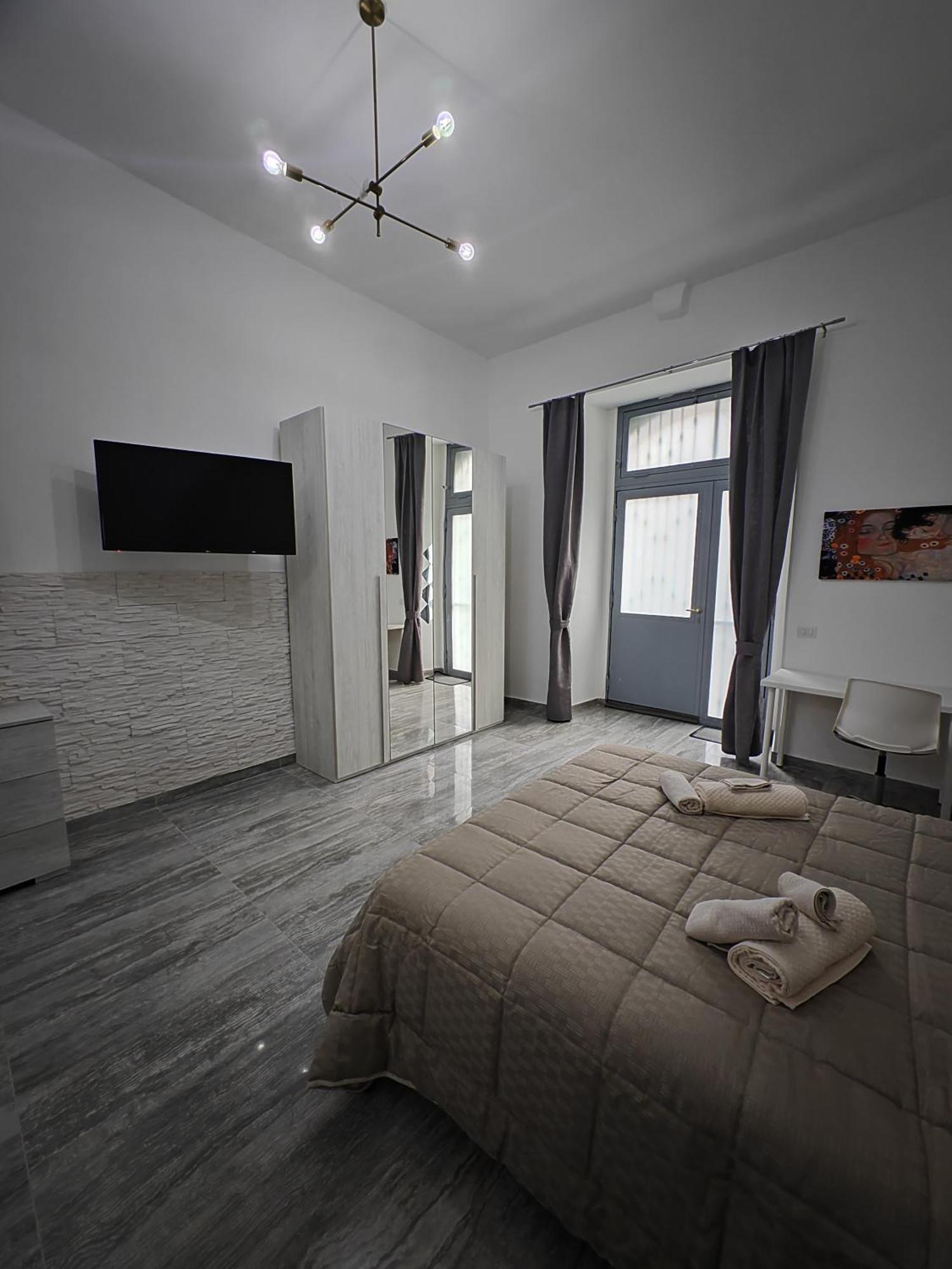Appartamento House Catania Garibaldi Street Esterno foto