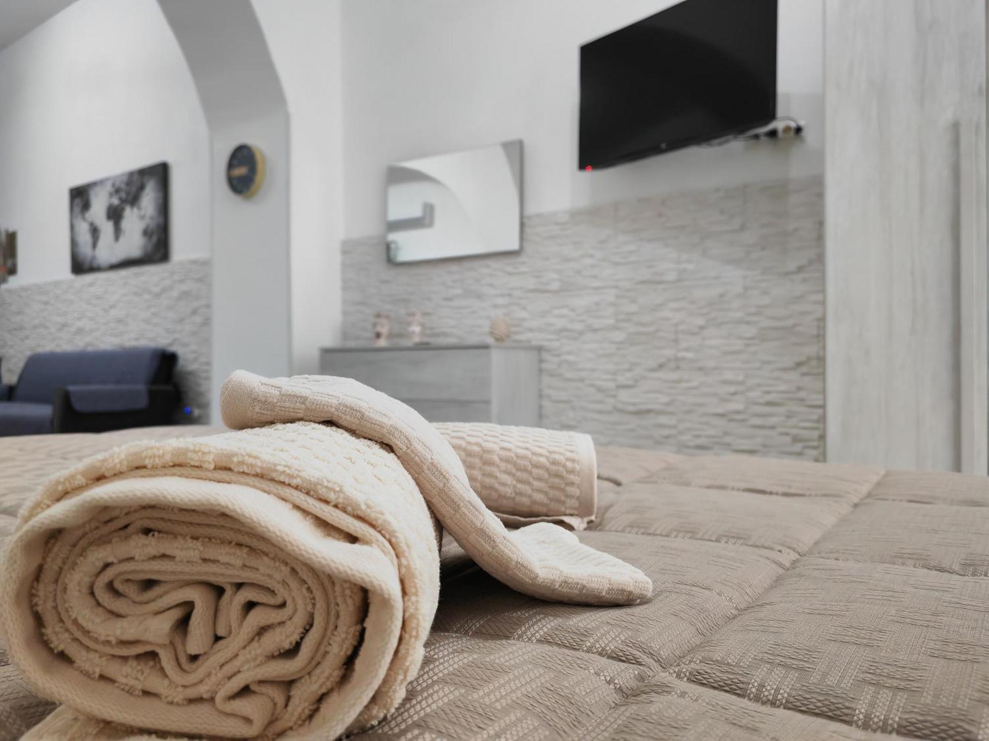 Appartamento House Catania Garibaldi Street Esterno foto